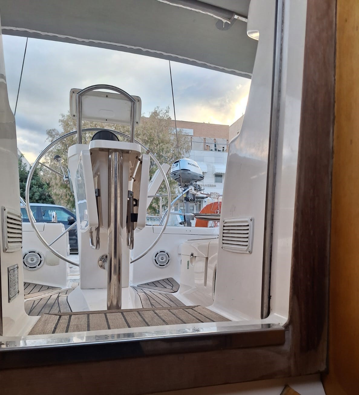 Ageras Elan 344 sailboat charter Preveza
